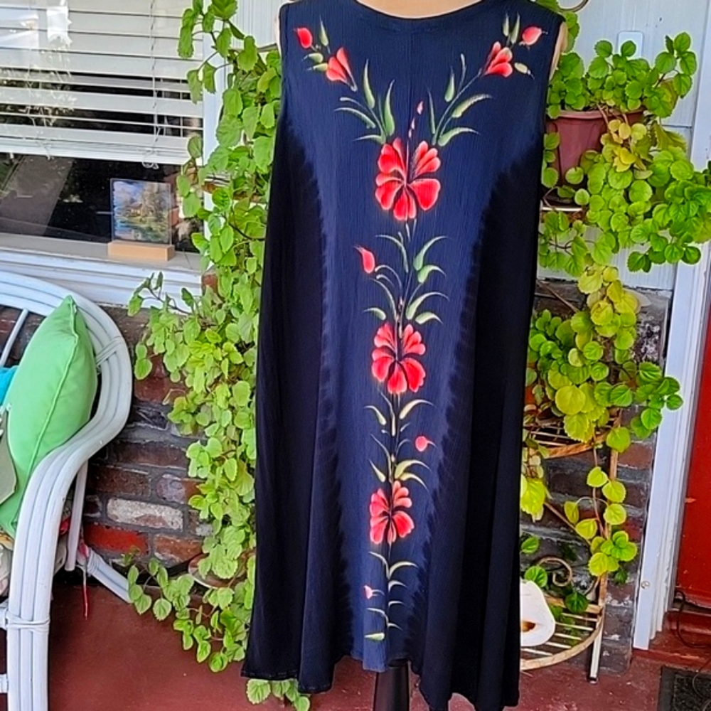 HIBISCUS COLLECTION flora casual dress. One size. Like new condition.